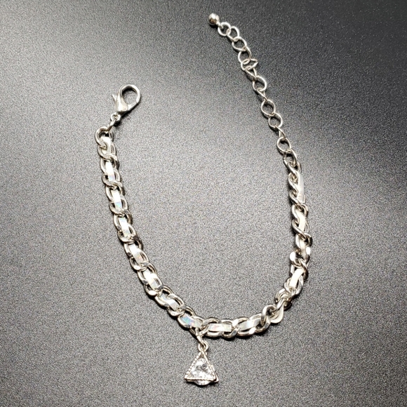 ❤ Triangle Crystal Bracelet - Picture 3 of 3